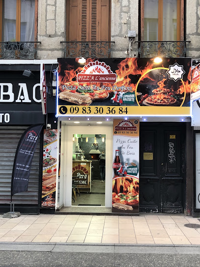 Pizza de Pizz'à l'Ancienne AU FEU DE BOIS à Saint-Étienne