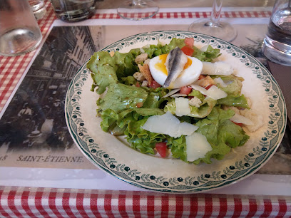 Pizza de Tartes sur Table à Saint-Étienne